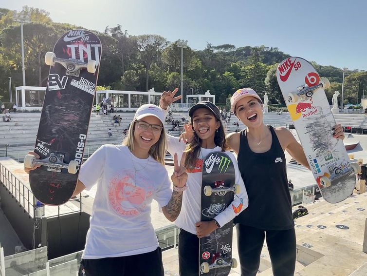 Pâmela Rosa, Rayssa Leal e Leticia Bufoni