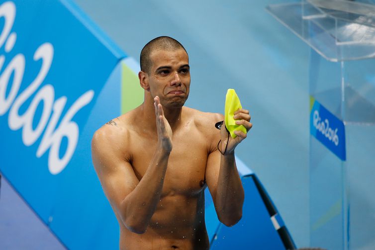 Rio de Janeiro - Brasileiro André Brasil conquista bronze nos 100m borboleta S10 nos Jogos Paralímpicos Rio 2016, no Estádio Aquático. (Fernando Frazão/Agência Brasil)