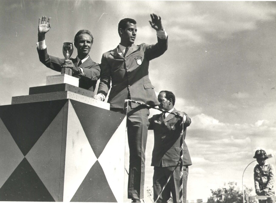 Chegada da Seleção Brasileira de 1970 no Brasil após o tricampeonato no México. Zagallo e Carlos Alberto Torres