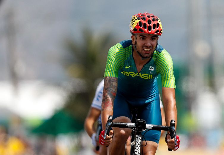 Lauro Chaman ganhou as primeiras medalhas para o Brasil na Paralimpíada do Rio 2016 .