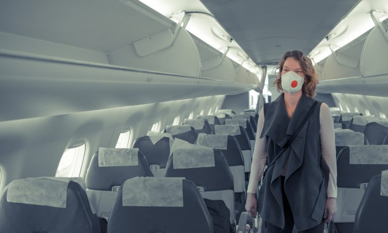 Saúde - doenças - coronavírus prevenção pandemia avião aviação transporte aéreo contágio aeronautas tripulação voos contágio máscaras