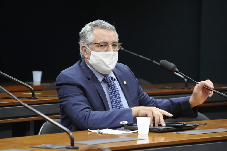 Deliberação de Requerimentos. Dep. Alexandre Padilha(PT - SP)