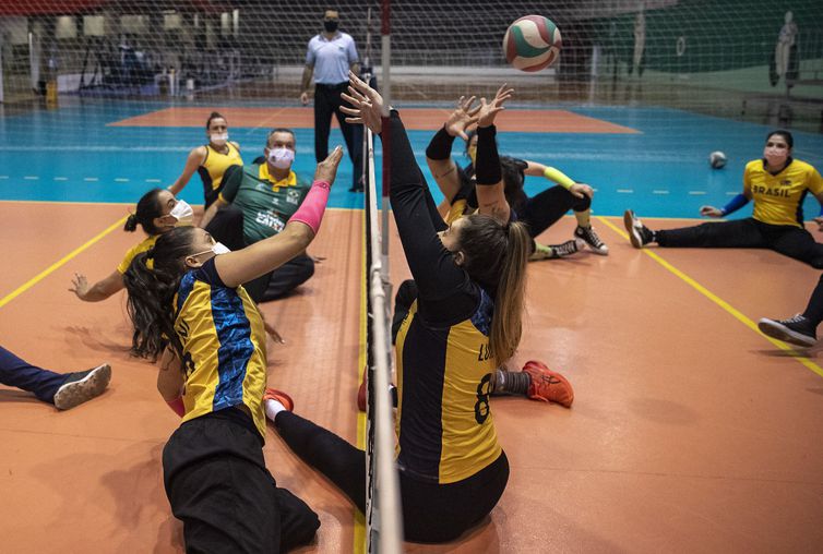 Luíza Fiorese, seleção brasileira de vôlei sentado - Paralimpíada de Tóquio 2020