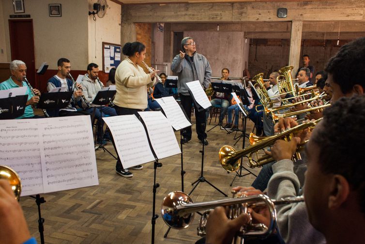 Projeto de música em Brumadinho