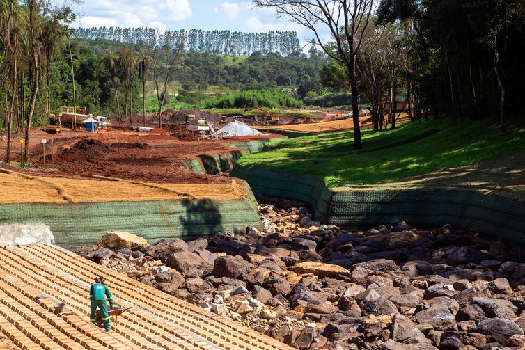 A cidade de Brumadinho ainda se recupera um ano após a tragédia