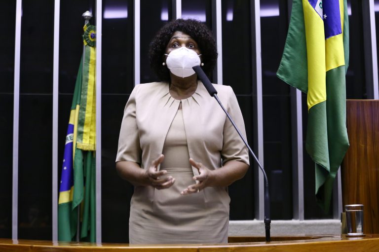 Deputada Benedita da Silva (PT-RJ)