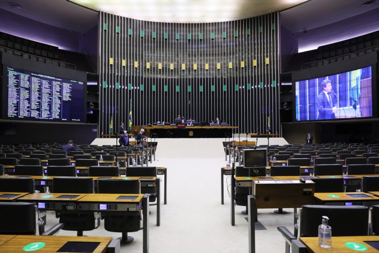 Sessão virtual do Plenário da Câmara dos Deputados
