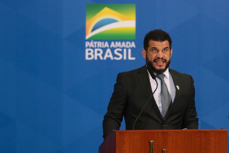 O presidente da República, Jair Bolsonaro, participa da cerimônia de recepção aos atletas olímpicos e paralímpicos que participaram da Olimpíada de Tóquio no Palácio do Planalto