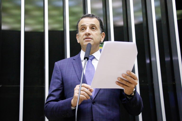 Discussão e votação de propostas