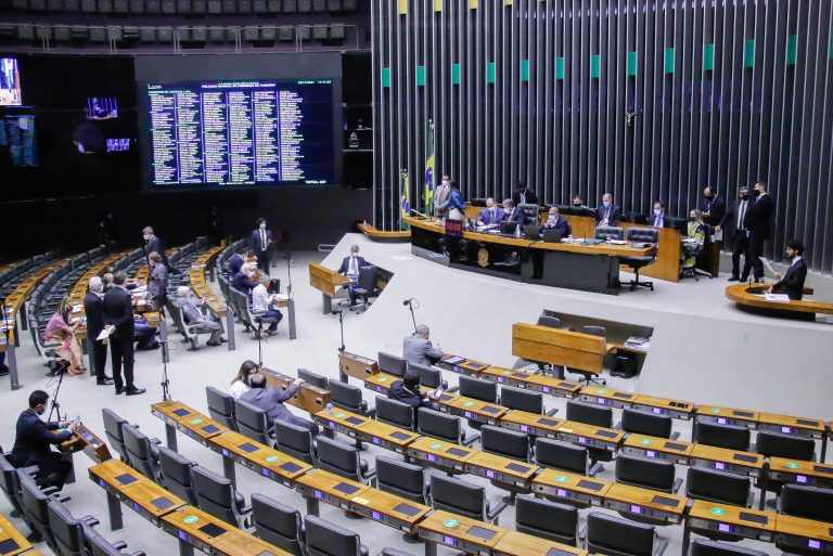Discussão e votação de propostas