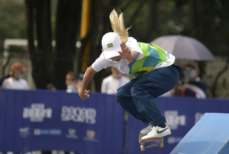 Jogos Pan-americanos Júnior Cali 2021 - Competição de Skate, no Circuito Skate Park Calida. Pamela Rosa durante a prova.