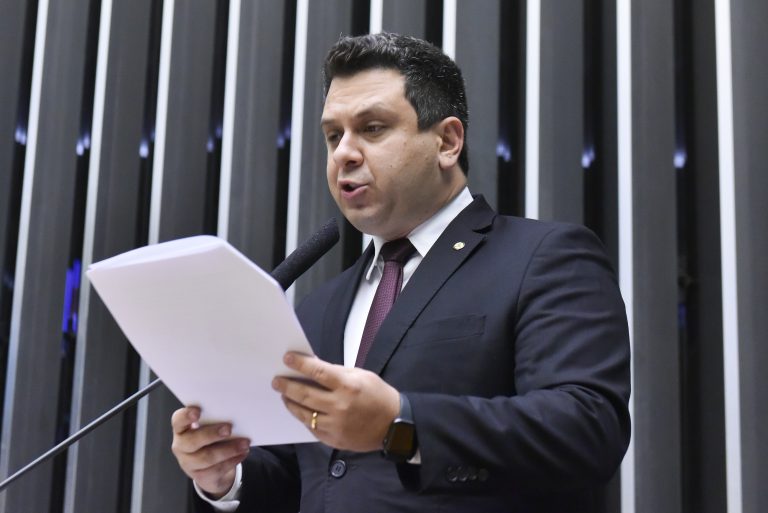 Discussão e votação de propostas. Dep. Tiago Dimas SOLIDARIEDADE-TO