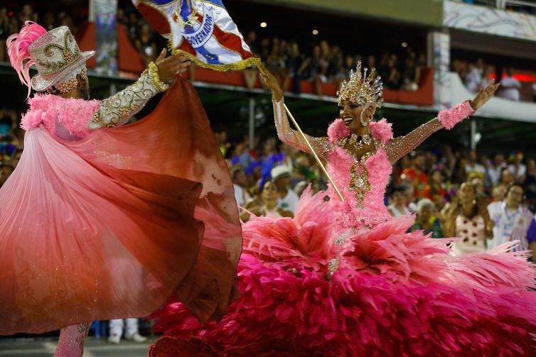 Rio de Janeiro - Desfile da União da Ilha no segundo dia de apresentações do Grupo Especial das Escolas de Samba do Rio, na Sapucaí (Tânia Rêgo/Agência Brasil) 