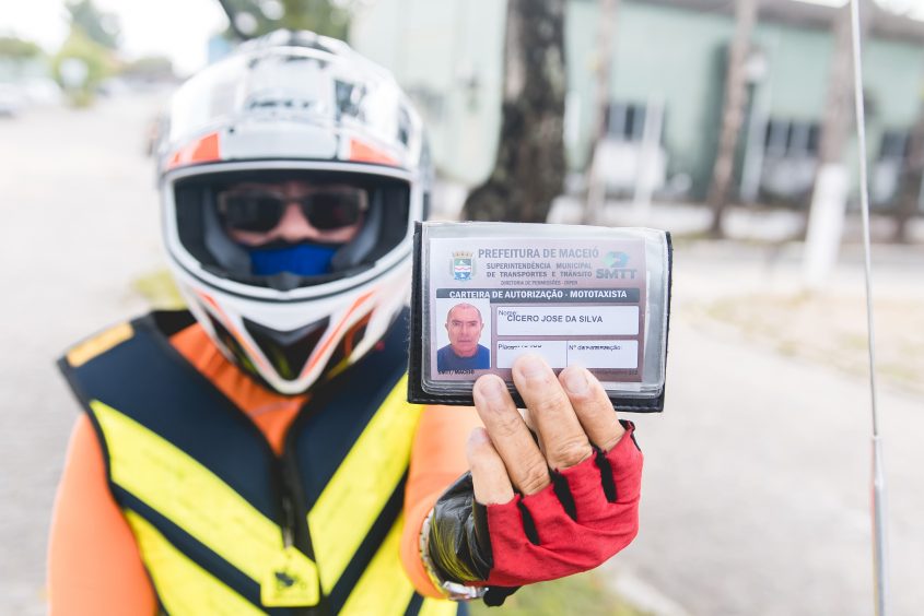 Profissionais terão mais 30 dias para realizar o cadastro. Foto: Ascom SMTT/Micael Oliveira