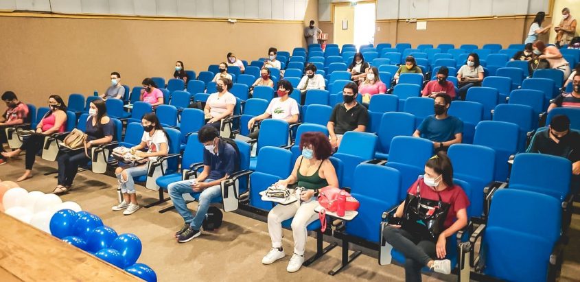 As demais turmas também receberão os cartões de passagens. Foto: Ascom SMTT