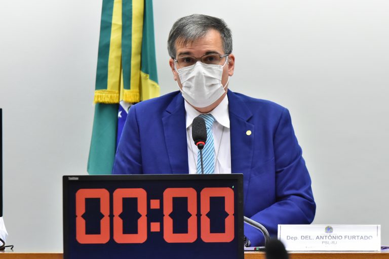 Audiência Pública - Aliciamento e indução de idosos à contração de empréstimos financeiros. Dep. Delegado AntônioFurtado PSL - RJ