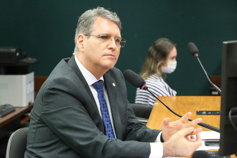 Audiência Pública - Reconhecimento de Pacientes com Fissura Palatina ou Labiopalatina. Dep. Francisco jr. PSD-GO