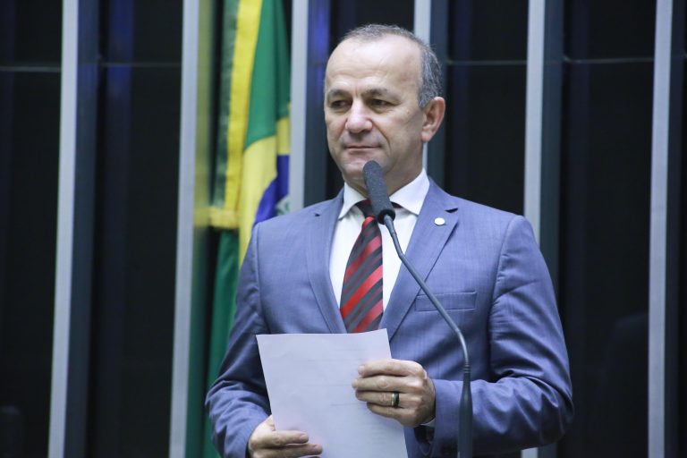 Discussão e votação de propostas. Dep. Helder Salomão PT-ES