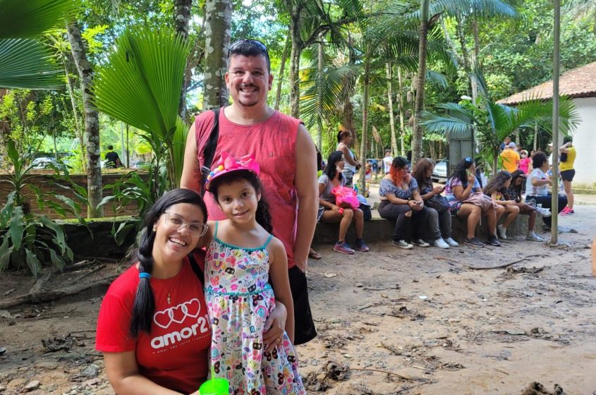 Maria Valentina queria encontrar ovos para as outras crianças. Foto: Ascom Sudes