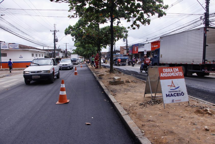 Obra tem eliminado os buracos na via, aumentando a segurança no trânsito. Foto: Wilma Andrade/Ascom Seminfra