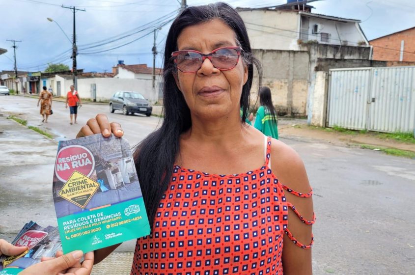 Moradores foram orientadores sobre coleta domiciliar. Foto: Ascom Sudes