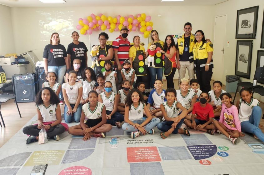 Na quinta-feira, a SMTT recebeu alunos da Escola Aldival Amélio da Silva. Foto: Ascom SMTT.