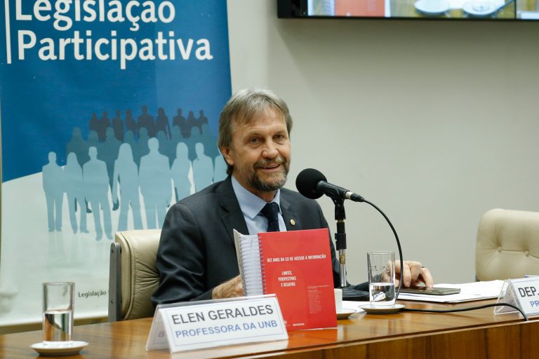 Homenagem aos dez anos da Lei de Acesso à Informação. Dep. Pedro Uczai PT-SC