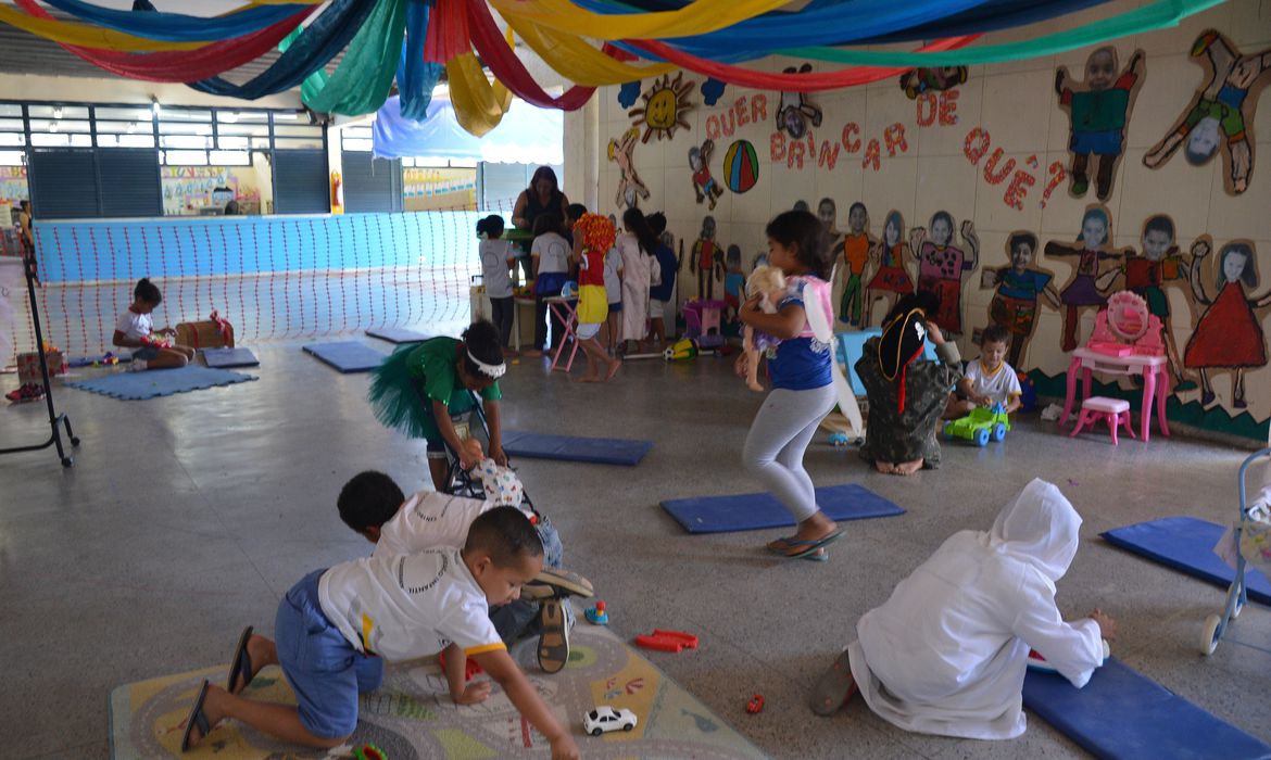 Crianças do Centro de Educação Infantil do Núcleo Bandeirante.