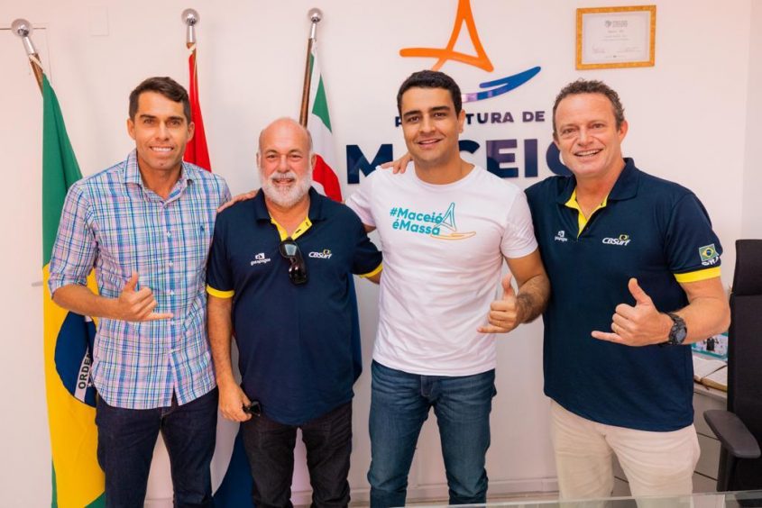 Prefeito JHC desejou boas vindas aos organizadores do Campeonato Brasileiro de Surf Profissional. Foto: Edvan Ferreira / Secom Maceió