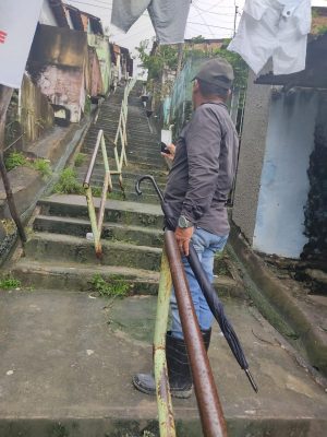 Escadaria já existente na região terá corrimão reformado / Foto: Cortesia