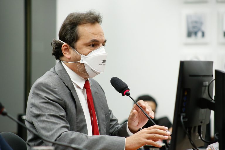 Audiência Pública - Instruir o Projeto de Lei Complementar nº 17, de 2022*. Isac Moreno - Presidente do Sindicato Nacional dos Auditores Fiscais da Receita Federal - Sindifisco