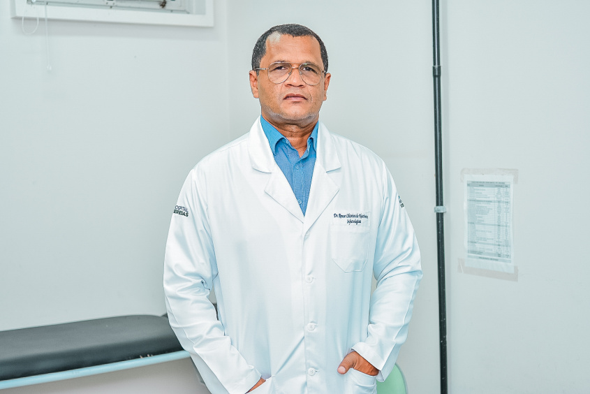 Médico infectologista do PAM Salgadinho, Renee Oliveira. Foto: Ascom SMS