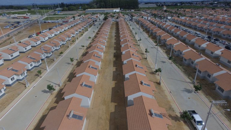 Habitação - casas - moradia popular conjuntos habitacionais déficit habitacional (programa Minha Casa, Minha Vida no Espírito Santo)