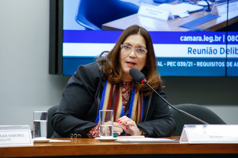 Reunião Extraordinária - Discussão e votação do parecer da relatora, Dep. Bia Kicis (PL/DF) - Acrescenta os §§ 1º e 2º ao art. 105 da Constituição Federal e renumera o parágrafo único para instituir, no recurso especial, o requisito da relevância das questões de direito federal infraconstitucional. Dep. Bia Kicis PL-DF