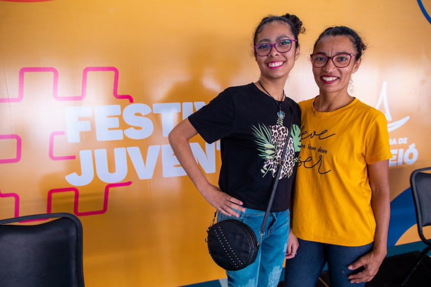 Maria Clara e sua mãe Marinalva da Silva destacaram inclusão da cultura nerd no festival. Foto: Alisson Frazão/Secom Maceió
