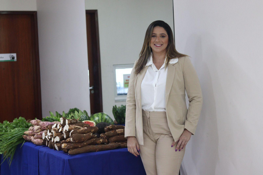 Coordenadora do Setor de Alimentação e Nutrição Escolar, Rafaela Pessoa, destaca nutrição escolar como direito. Foto: Pedro Farias/Ascom Semed