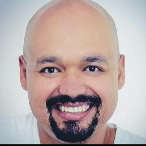 Jadson Santos Silva trabalha no setor de planejamento da Semed. Foto: arquivo pessoal