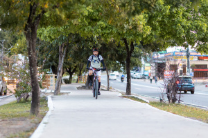 Ciclistas, pedestres e praticantes de atividades físicas já utilizam o espaço no dia a dia. Foto: Itawi Albuquerque/ Secom Maceio