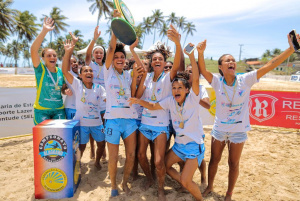 A maiora das jogadoras do time feminino campeão participaram da competição pela primeira vez, revelou Edivânia. Foto: Alisson Frazão / Secom Maceió