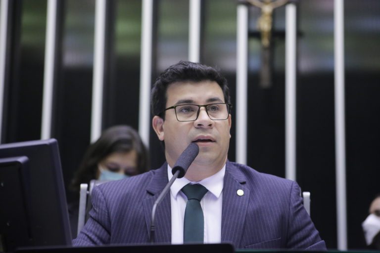 Apresentação dos Resultados do Observatório Parlamentar da Revisão Periódica Universal. Dep. Carlos Veras PT-PE
