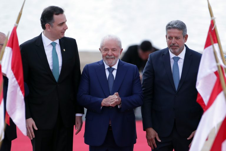 Lula é recebido no Congresso pelos presidentes do Senado e da Câmara, Rodrigo Pacheco e Arhur Lira