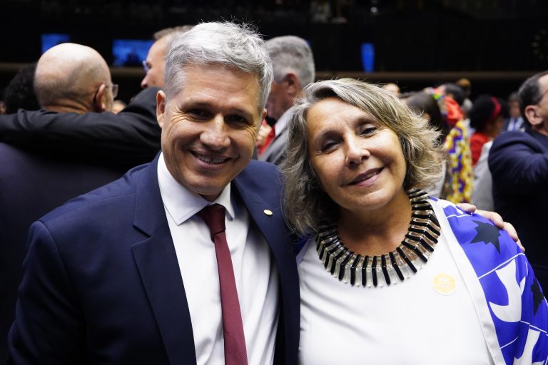 Cerimônia de posse do presidente da República, Luiz Inácio Lula da Silva. Dep. Paulo Teixeira (PT-SP) e dep. Erika kokay (PT-DF)
