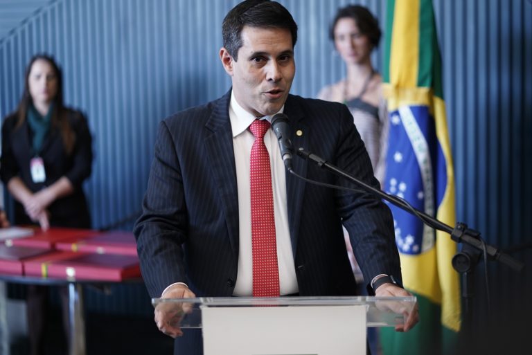 Cerimônia de entrega do prêmio Dr. Pinotti - Hospital Amigo da Mulher. Dep. Amaro Neto (PRB-ES)