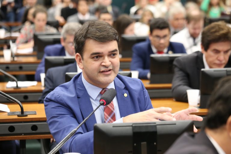 Reunião Extraordinária - Eleição dos Vice-Presidentes - Discussão e votação de propostas após eleições. Dep. Rubens Pereira Júnior (PT - MA)