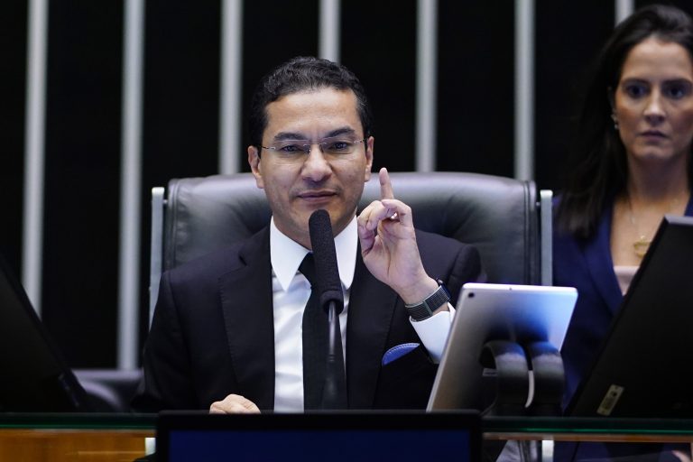 Sessão para a votação de propostas legislativas. Vice-Presidente da Câmara dos Deputados, Marcos Pereira