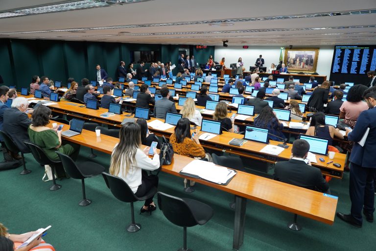Reunião Extraordinária - Discussão e votação de Propostas Legislativas.