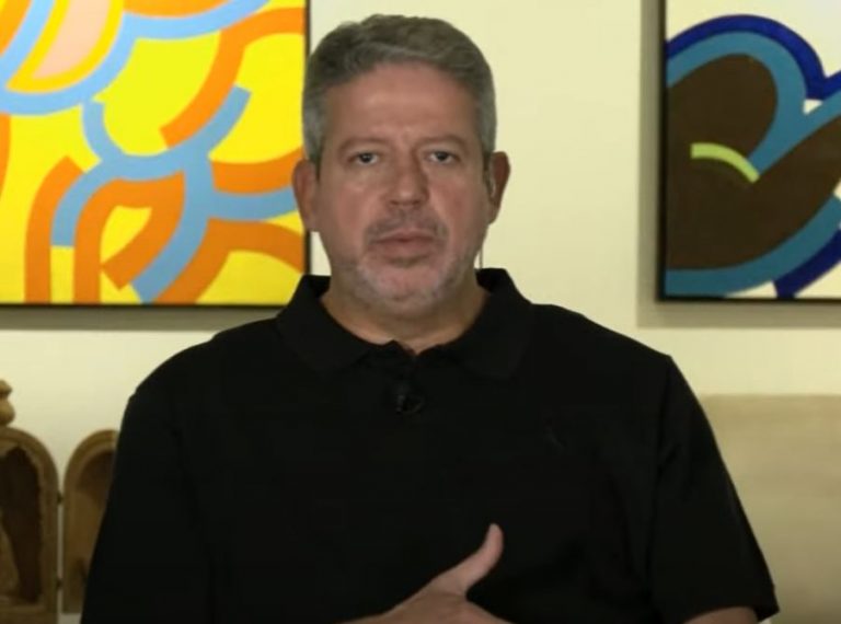 Lira concede entrevista ao Canal Livre