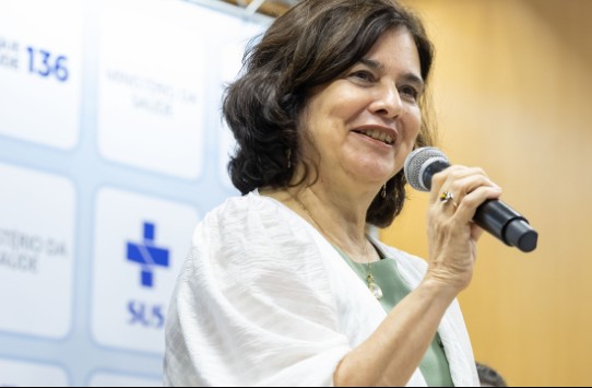 Ministra da Saúde, Nisia Trindade