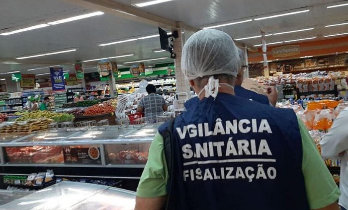 Saúde - geral - vigilância sanitária supermercados higiene comércio produtos consumo consumidor compras alimentos armazenagem fiscalização autuação