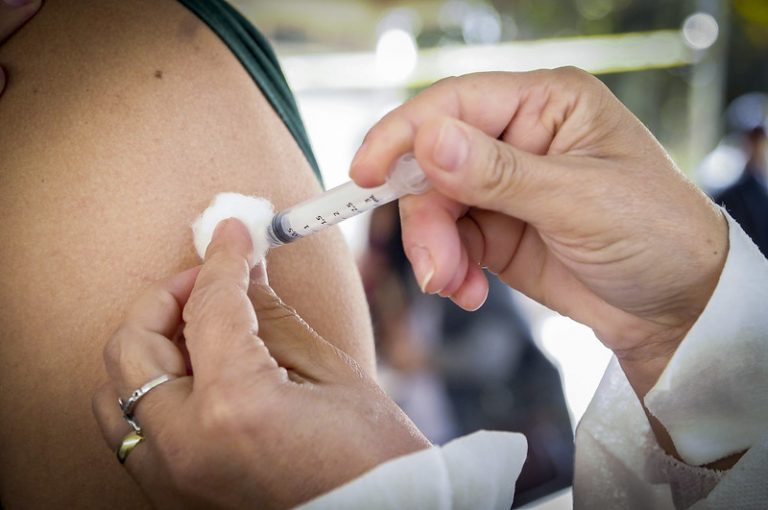 Saúde - coronavírus - pandemia - covid-19 - vacina - vacinação